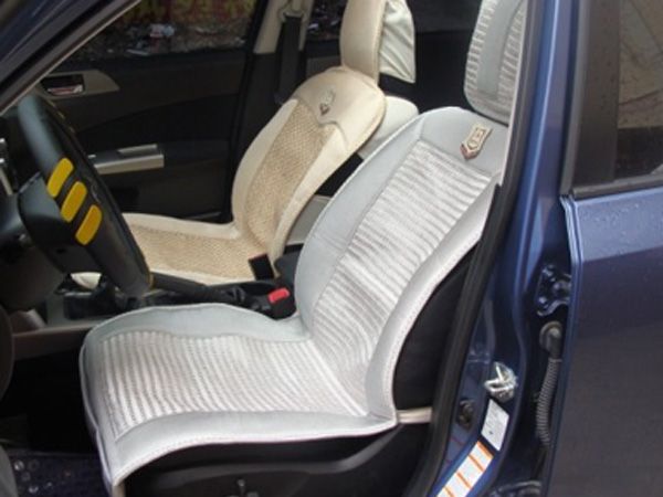 汽車坐墊如何安裝固定？